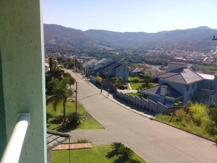 Terreno de esquina com duas casas de alvenaria bairro Matiel, Feliz.