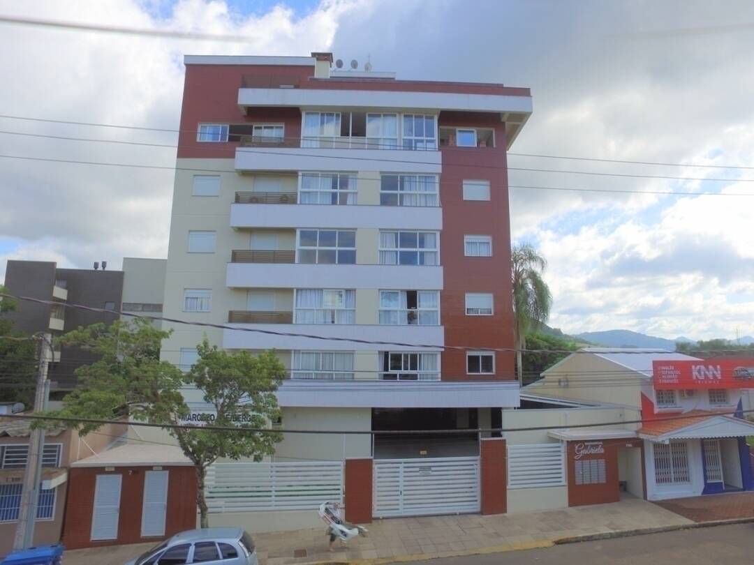 #900 - Apartamento para Venda em Feliz - RS