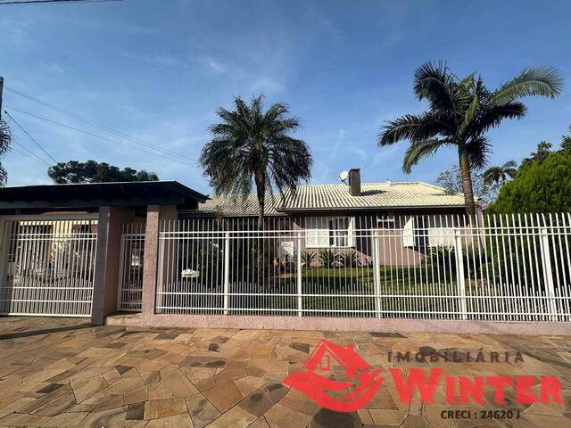 #2046 - Casa para Venda em Feliz - RS - 2