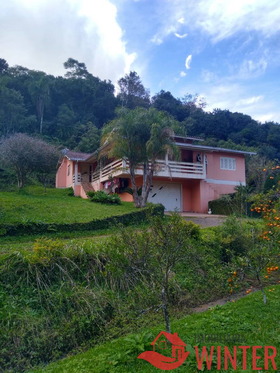 Área de terras com 52.870,00m² com ótima casa em Escadinhas feliz.